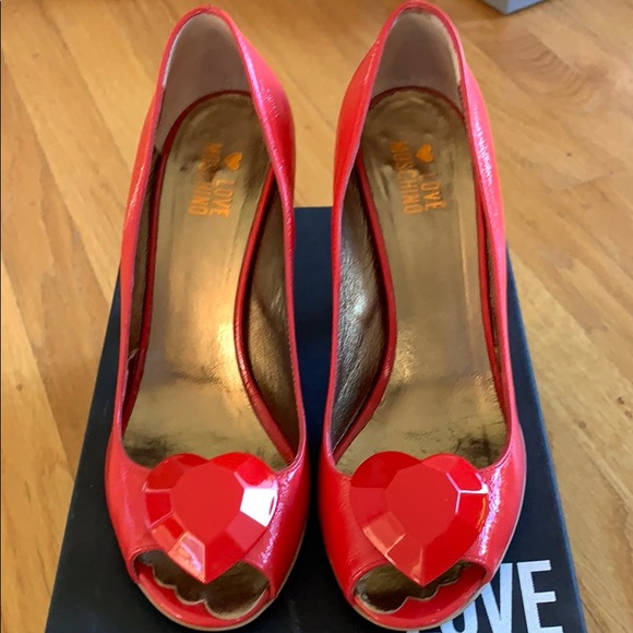 Heels - Picture 1 of 7